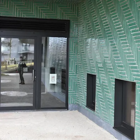 Lichtrijk 2-slaapkamerappartement Met Zeezicht En Gratis Parking *