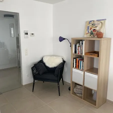 아파트 Lichtrijk 2-slaapkamerappartement Met Zeezicht En Gratis Parking