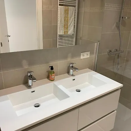 Lichtrijk 2-slaapkamerappartement Met Zeezicht En Gratis Parking Apartment Ostende